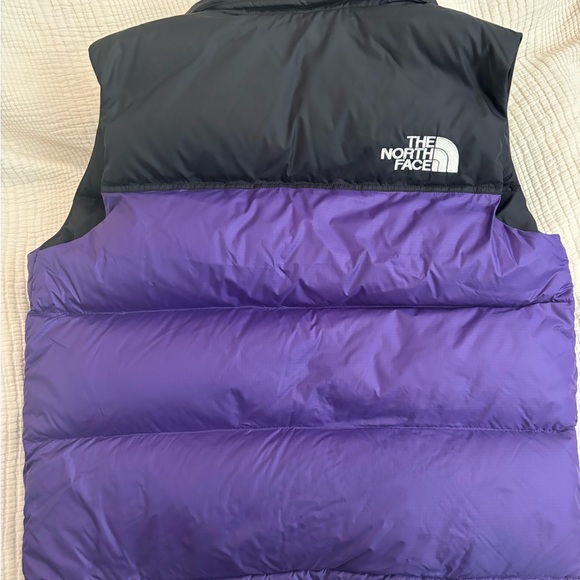 1996 Retro Nuptse Vest - Purple - Picture 3 of 3